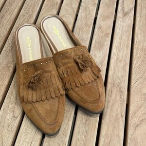 Women’s moccasin slide